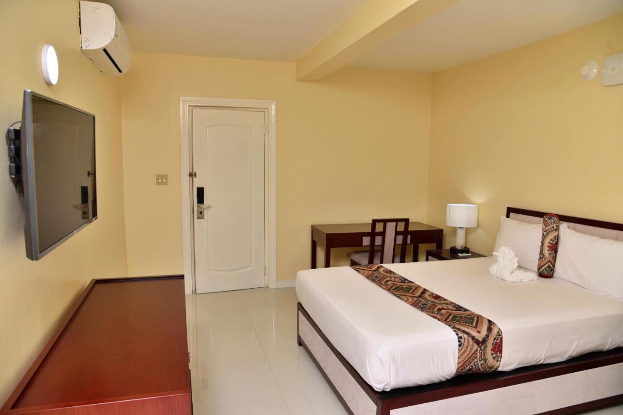 Hotel Grand A View Montego Bay Zewnętrze zdjęcie