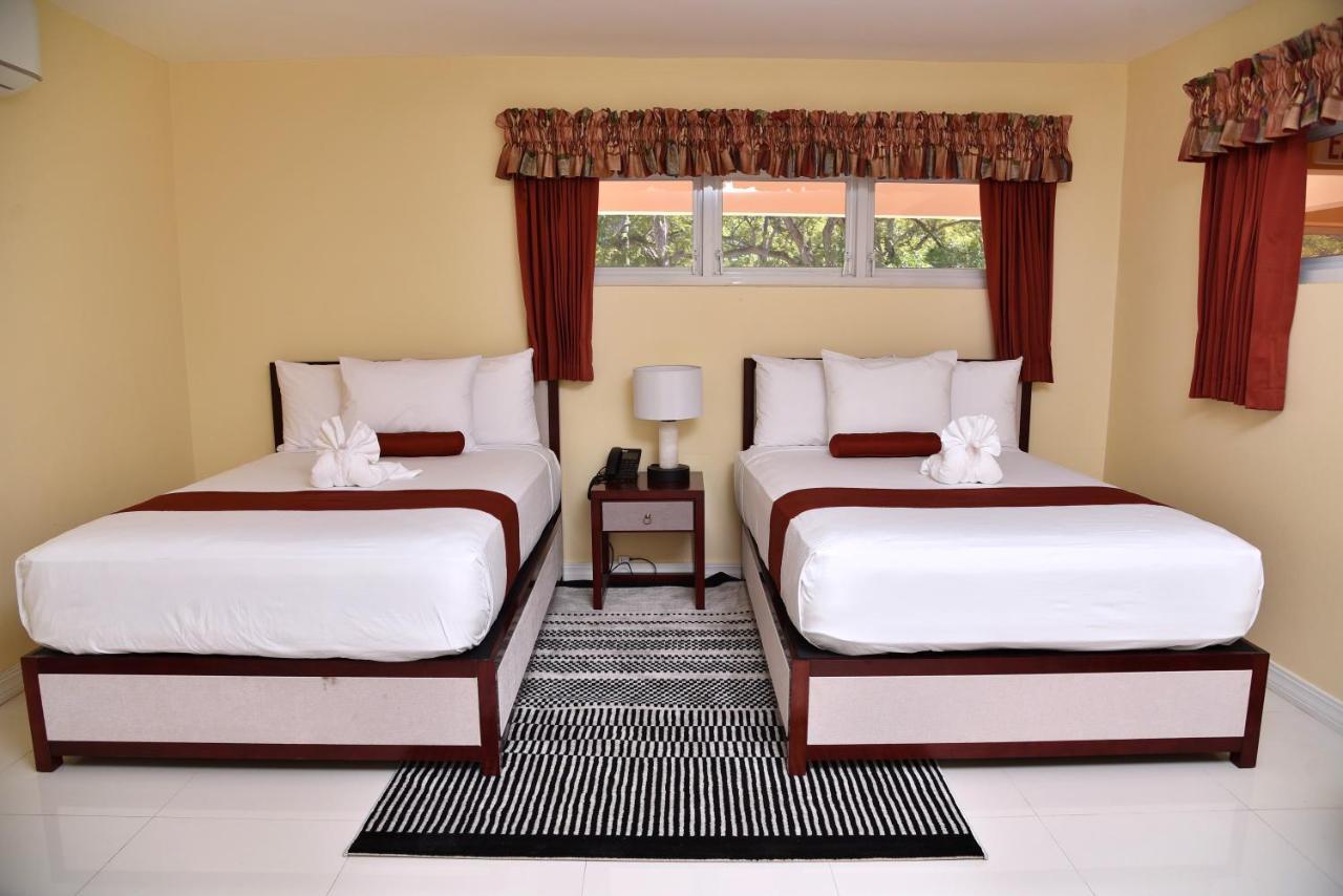 Hotel Grand A View Montego Bay Zewnętrze zdjęcie